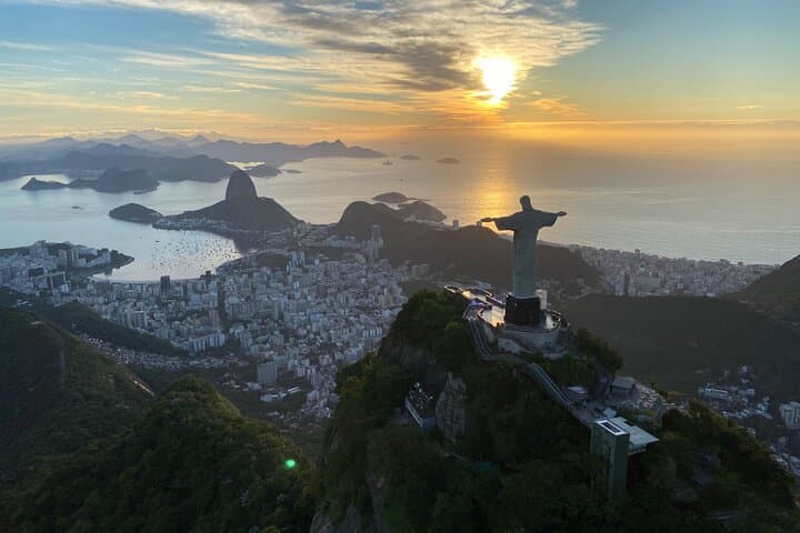 Rio de Janeiro: 35 min Private Helicopter Tour Christ