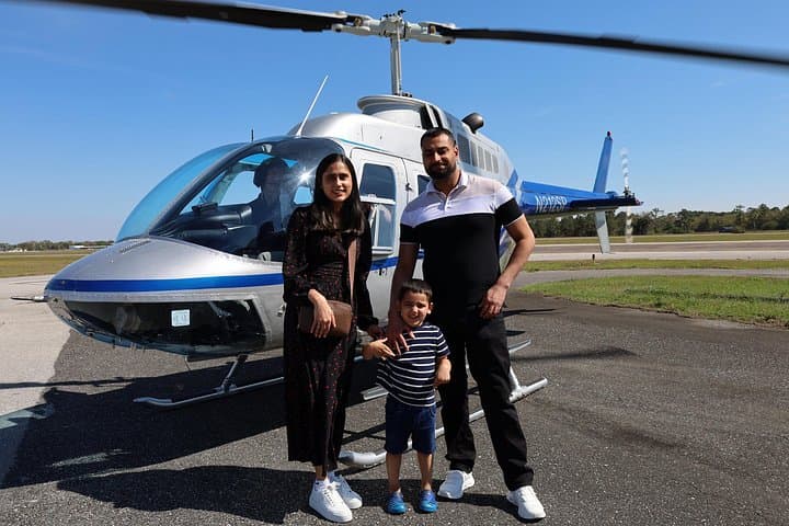 Family pack 77 Miles Helicopter Tour Fireworks & all Theme Parks