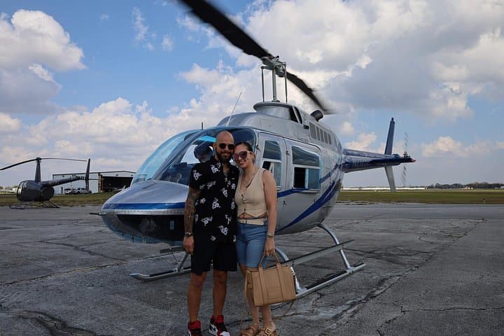 Family pack 77 Miles Helicopter Tour Fireworks & all Theme Parks