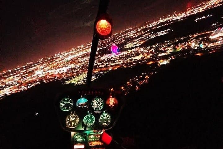 Family pack 77 Miles Helicopter Tour Fireworks & all Theme Parks