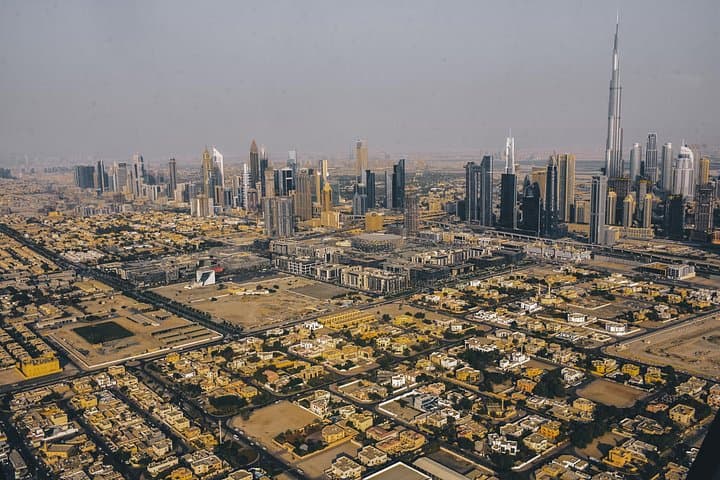 Exclusive 1 Hour Helicopter Flight Over Dubai up to 6 persons