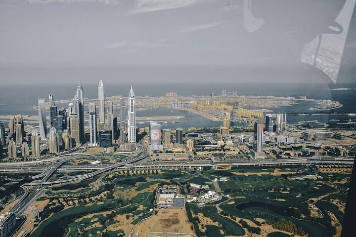 Exclusive 1 Hour Helicopter Flight Over Dubai up to 6 persons