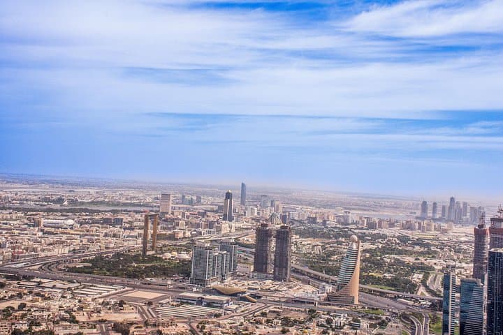 Exclusive 1 Hour Helicopter Flight Over Dubai up to 6 persons