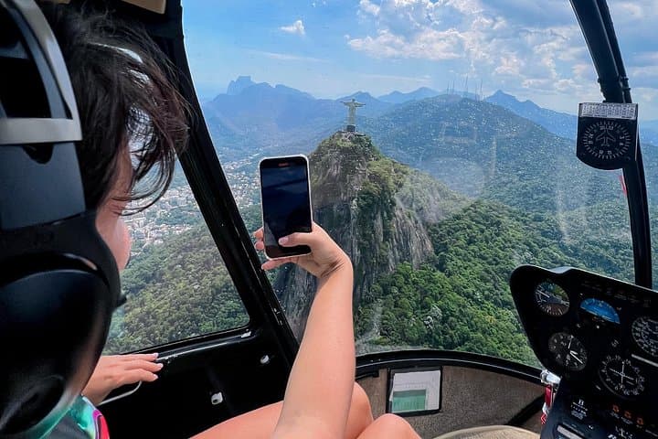 Rio : Helicopter tour at Christ the Redeemer - 30 minutes