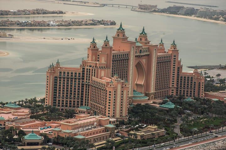 https://media-cdn.tripadvisor.com/media/attractions-splice-spp-720x480/15/d7/fa/72.jpg