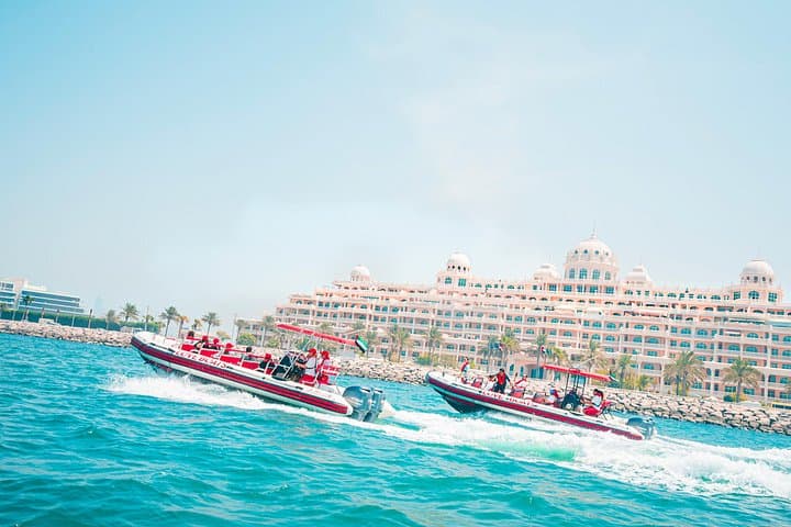 Dubai: Small-Group Helicopter Tour and Speedboat Ride