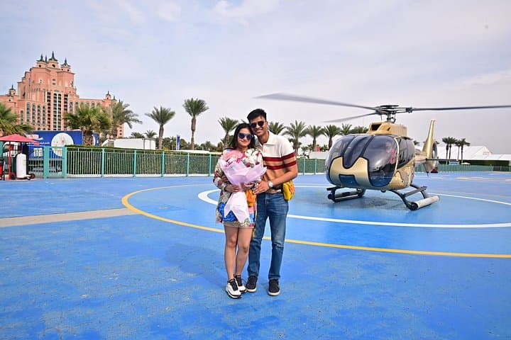 Dubai Helicopter Flight and Lost World Aquarium Entrance
