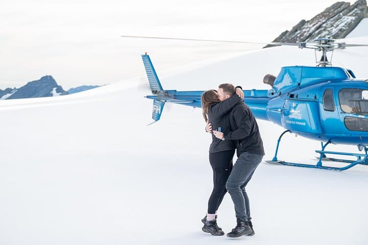 Private Flight: 3 Glaciers with Snow Landing - 45mins