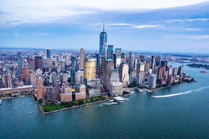 Private Romantic NYC Helicopter Scenic Charter with Champagne