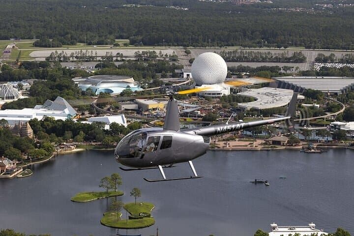 Day Flight 31 miles Helicopter Tour over all the Theme Parks