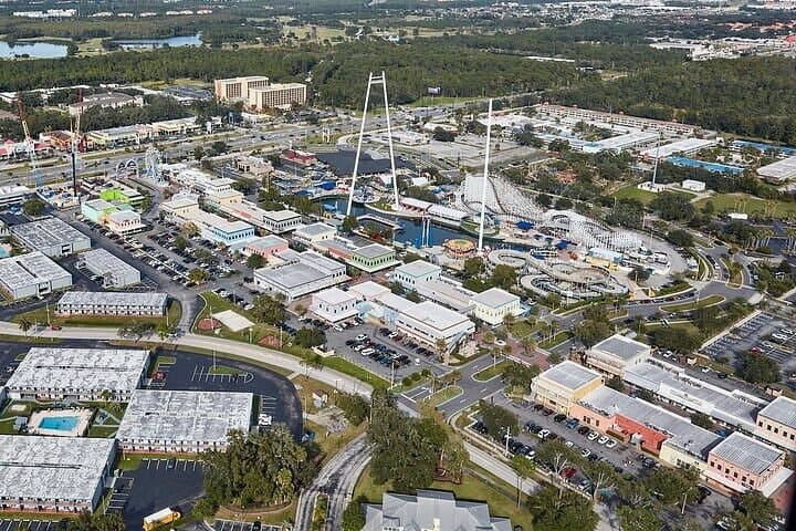 Day Flight 31 miles Helicopter Tour over all the Theme Parks