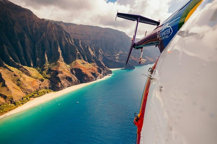 60-Minute Doors-Off MD500 KAUAI HELICOPTER ADVENTURE