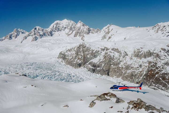 Franz Josef: Twin Glacier Helicopter Flight with Snow Landing