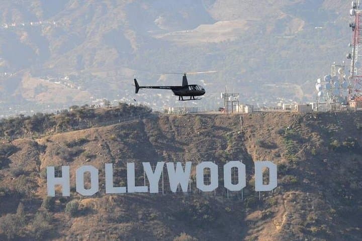 20-Minute LA, Hollywood, and Celebrity Tour by Helicopter