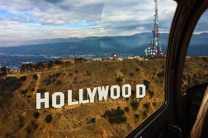 Los Angeles Hollywood Sign & City Tour by Helicopter