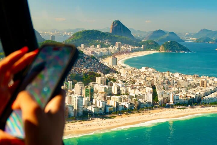 Rio de Janeiro: 35 min Private Helicopter Tour Christ