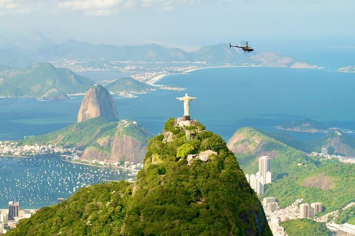 Rio de Janeiro: 35 min Private Helicopter Tour Christ