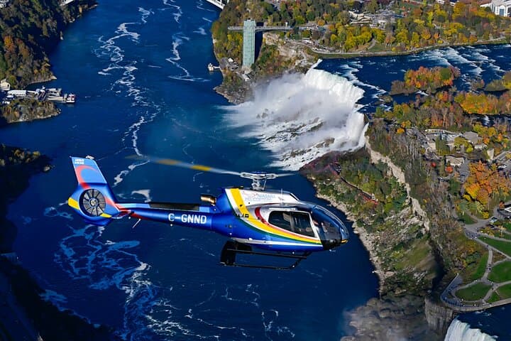 Niagara Falls Canada Tour: Helicopter, Boat Cruise & Journey