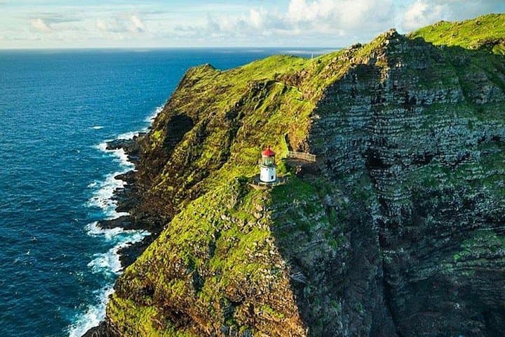 Last Minute Single Passenger Helicopter Tour of Oahu Door Off/On
