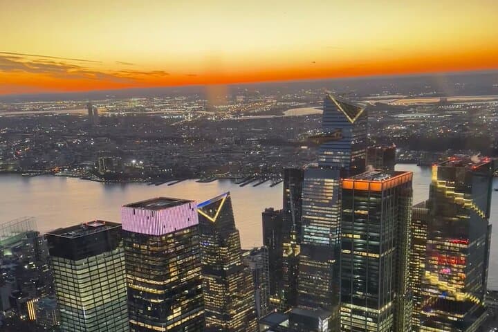 Private Sunset Helicopter Tour around Manhattan from New Jersey