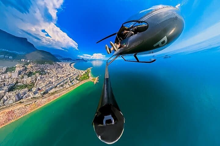 Rio de Janeiro: Helicopter Tour Without Doors at Christ the Redeemer