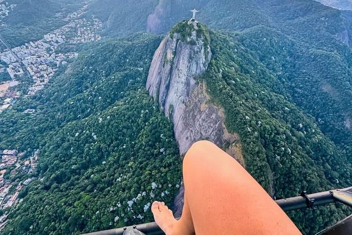 Rio de Janeiro: Helicopter Tour Without Doors at Christ the Redeemer