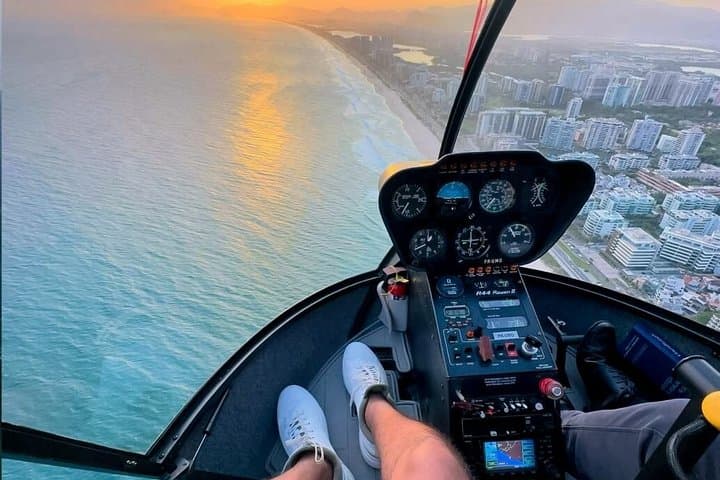 Rio de Janeiro: Helicopter Tour Without Doors at Christ the Redeemer