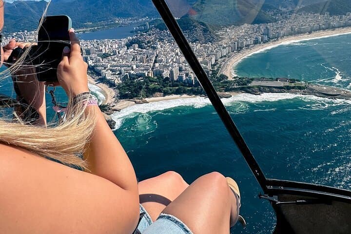 Rio de Janeiro: Helicopter Tour Without Doors at Christ the Redeemer
