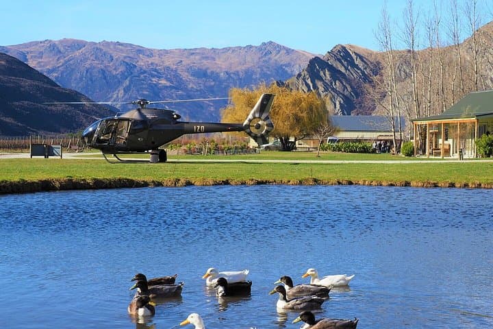 Queenstown Private Helicopter & Wine Tour + À la carte lunch