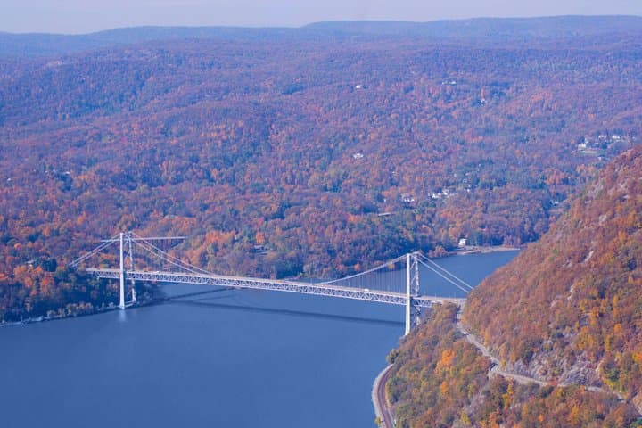 Private Hudson Valley Fall Foliage Helicopter Charter from Manhattan