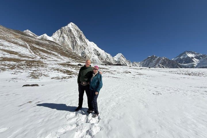 Everest base camp helicopter tour with Guarenteed Landing