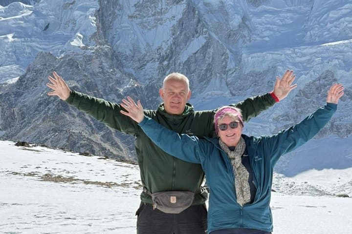Everest base camp helicopter tour with Guarenteed Landing