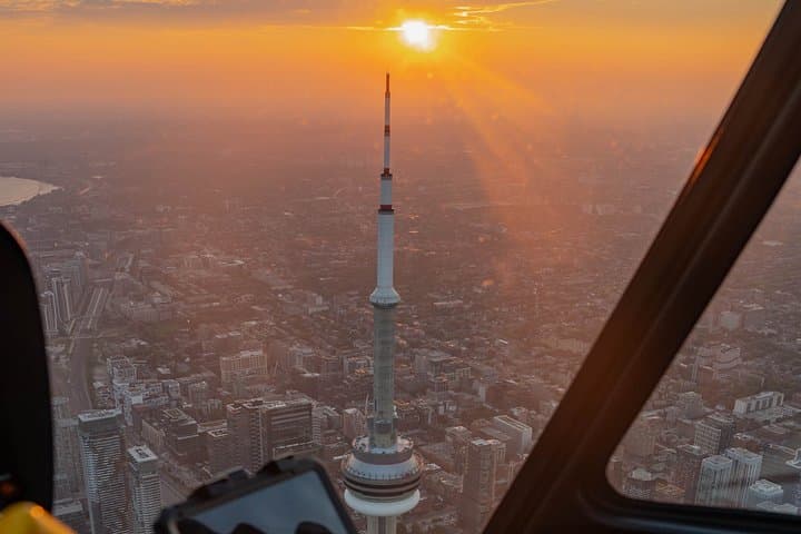 20 km Helicopter Tour over Toronto