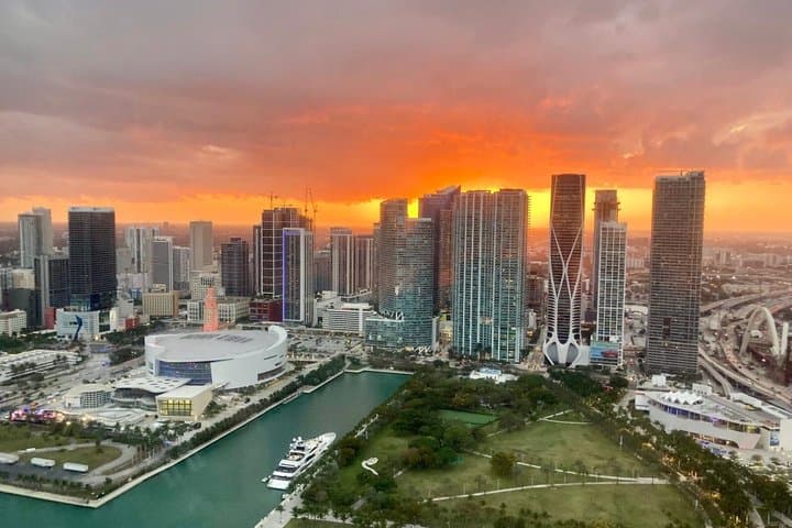 Miami Private Helicopter Tour with Champagne