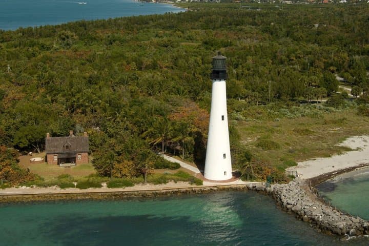 1-Hour Private Luxury Helicopter Tour of Miami