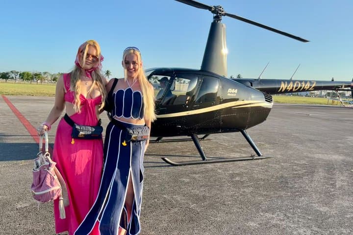 Miami Helicopter Tour: South Beach, Downtown & Islands