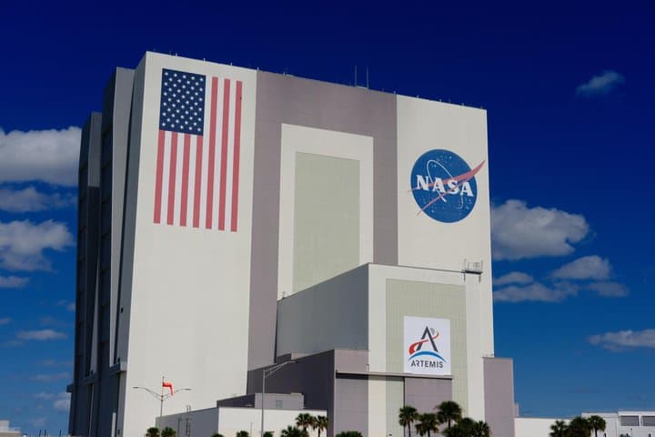 Take a thrilling 85 Miles Private Helicopter Tour to Space Coast