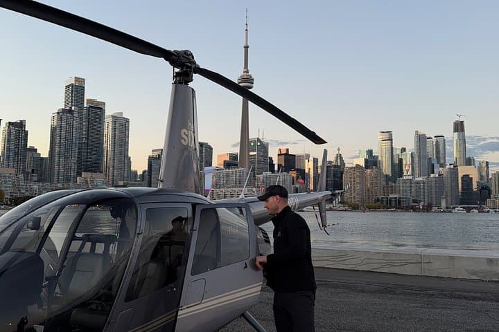 Toronto Helicopter Tour