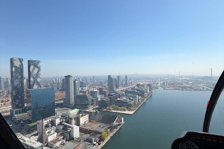 Toronto Helicopter Tour
