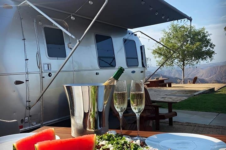 Private Helicopter Tour and Luxury Glamping Overnight Retreat