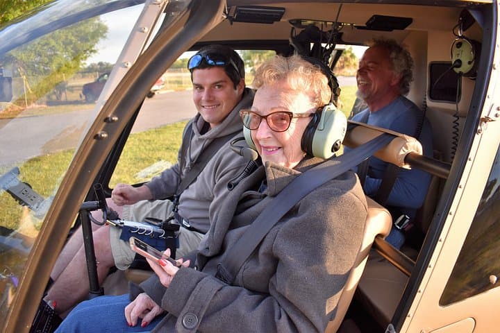 Family pack Day/After-hours 31 Miles Helicopter Tour Theme Parks