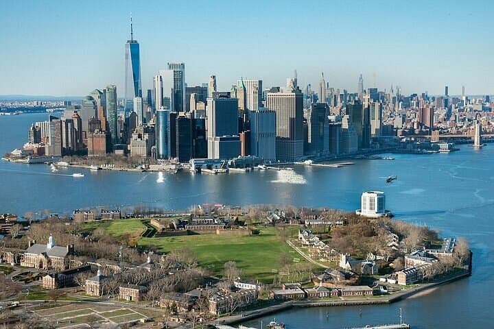 Hudson River Fall Foliage Helicopter Tour from New Jersey
