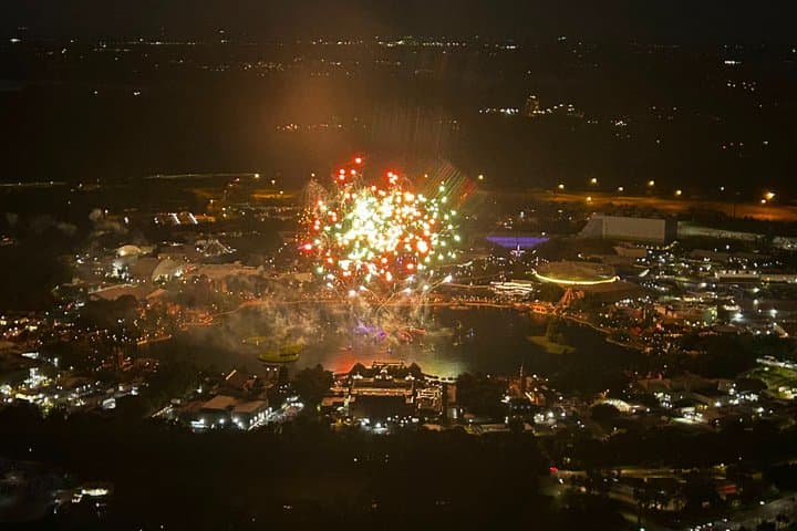 Private Helicopter 77 Miles Fireworks Tour over all Theme Parks