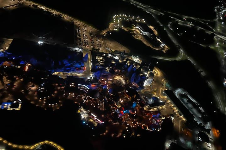 Family pack 77 Miles Helicopter Tour Fireworks & all Theme Parks