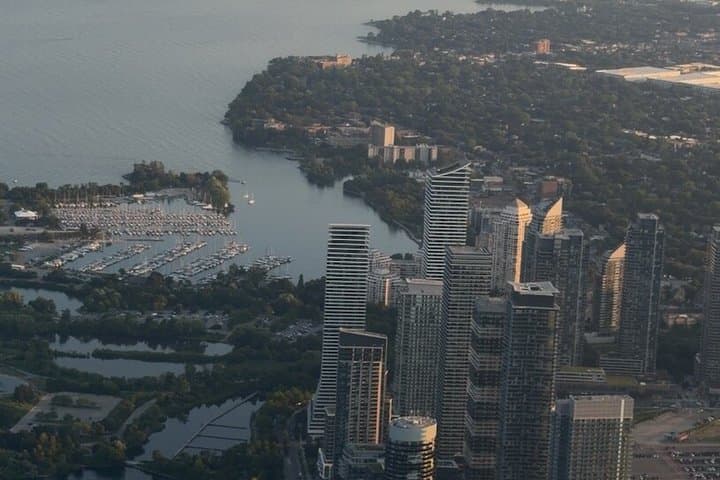Toronto Helicopter Tour