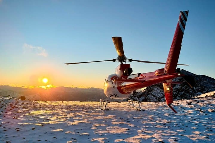 25 Minute Remarkables Helicopter Flight with Sunset Landing