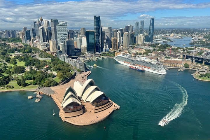 Sydney Helicopter Tours Compared: Which Route Should You Book?