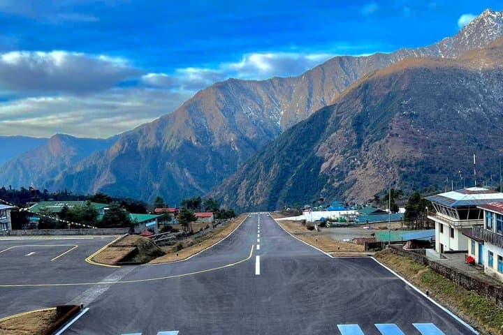 Everest Base Camp Helicopter Tour with landing
