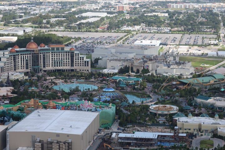 Family pack Day/After-hours 31 Miles Helicopter Tour Theme Parks