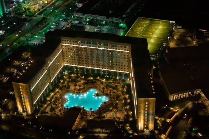 Private Helicopter 77 Miles Fireworks Tour over all Theme Parks